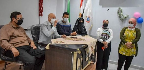 وكيل وزارة الصحة بالشرقية يجتمع مع رؤساء أقسام الصيدلة الإكلينيكية