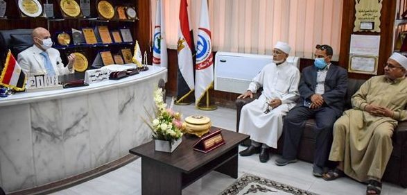 وكيل وزارة الصحة بالشرقية يجتمع بممثلي المجتمع المدني بكفر صقر