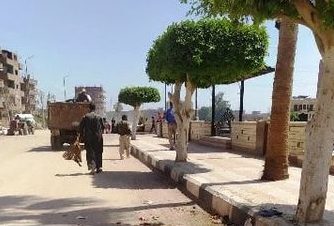 الأجهزة التنفيذية بالشرقية تكثف حملات النظافة ورفع المخلفات والإشغالات من الشوارع