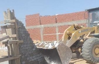 إزالات فورية في المهد لتعديات البناء المخالف على الأراضي الزراعية وأملاك الدولة بالشرقية
