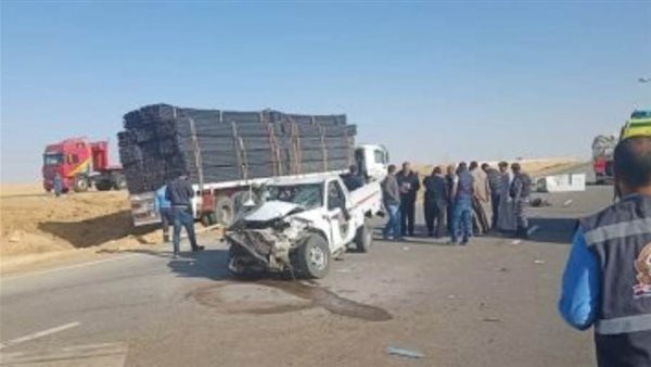إصابة 4 أشخاص في انقلاب سيارة بطريق الإسماعيلية