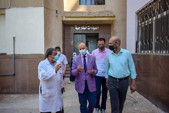 وكيل وزارة الصحة بالشرقية يتفقد سير العمل بمستشفي منيا القمح المركزي وأعمال التطوير بها