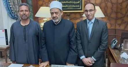 شيخ الأزهر :ارض معهد السلام الابتدائي القديم تضم الي ساحة مسجد الدكتور عبد الحليم محمود