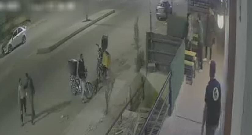 كشف ملابسات تضرر شخص من شقيقه وزوجته ونجلهما بالعاشر من رمضان