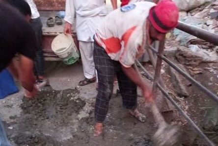محافظ الشرقية يتابع أعمال إصلاح كوبري السكة الحديد بقرية حانوت بمركز كفر صقر