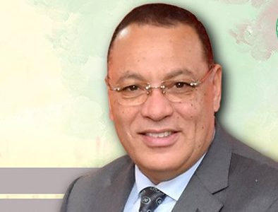 محافظ الشرقية يُهنئ أبناء المحافظة وأعضاء الجهاز التنفيذي والقيادات الأمنية وأعضاء مجلسي النواب والشيوخ