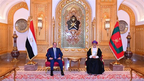 «متحدث الرئاسة» ينشر صورا من مراسم استقبال الرئيس السيسي في سلطنة عمان