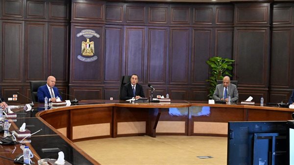 الحكومة تكشف التفاصيل الكاملة لحادث ميناء دمياط.. ملحمة وطنية في إدارة الأزمات