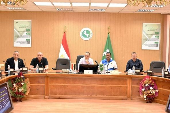 محافظ الشرقية يقرر وظائف ومساعدات فورية وسكن مناسب لغير القادرين