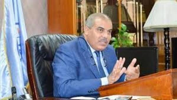 رئيس جامعة الأزهر يعطي رسالة للمواطنين: احرص على غيرك وبادر بالاطمئنان على نفسك