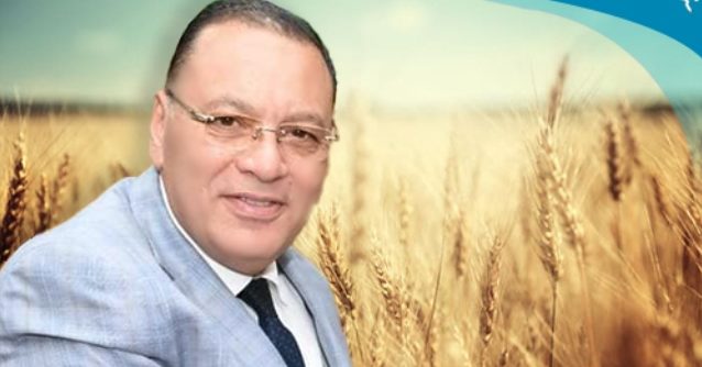 محافظ الشرقية يتابع إنتظام عملية توريد القمح لصوامع وشون الشرقية