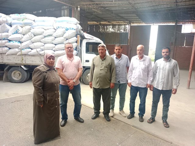 تموين الشرقية يضبط 15 طن أرز شعير قبل تهريبهم وبيعهم بالسوق السوداء بنطاق مركز الحسينية