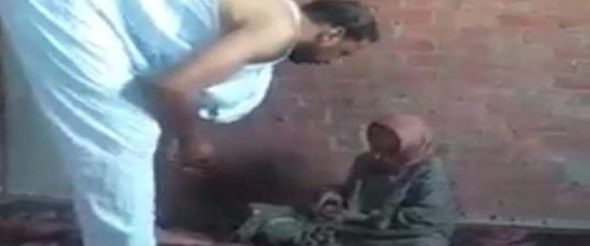 أمن الشرقية : القبض على راعى أغنام صاحب فيديو ضرب والدته في فاقوس
