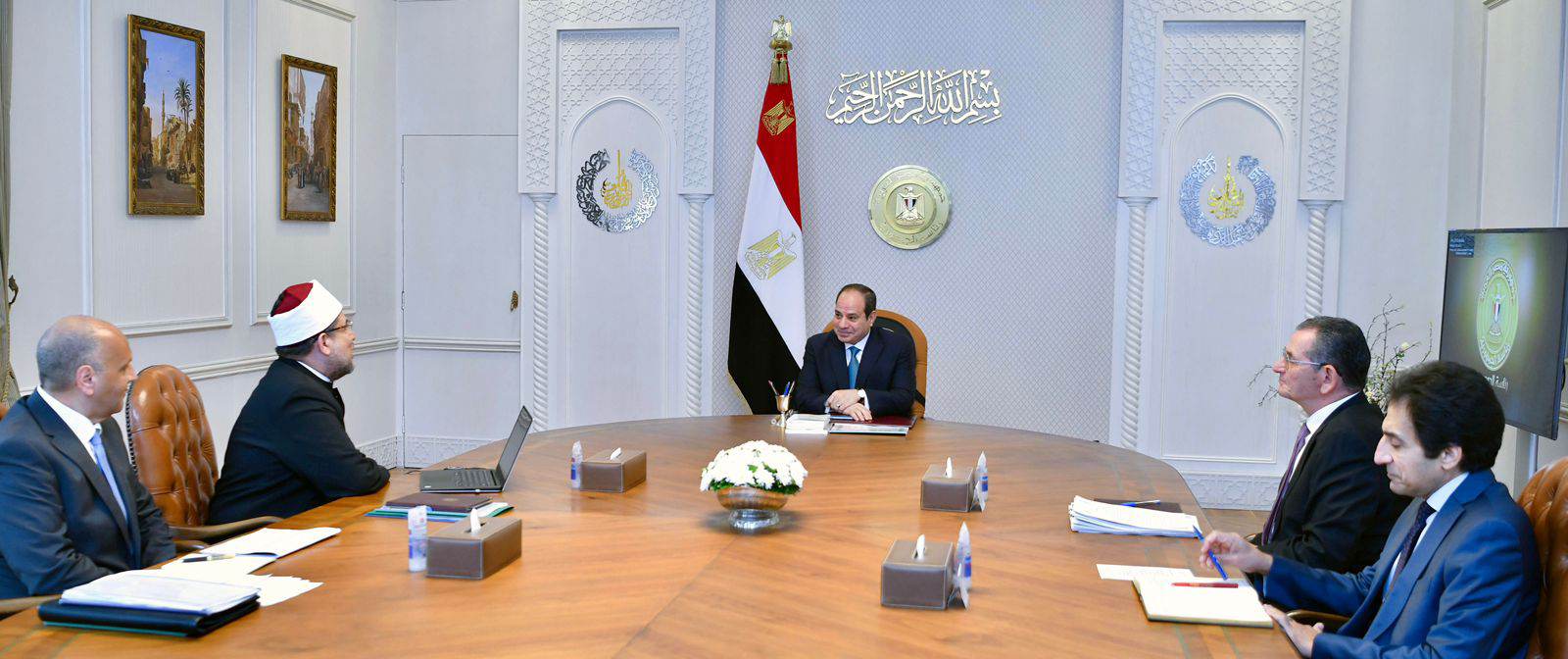 الرئيس عبد الفتاح السيسي يوجه بسرعة تنفيذ الأحكام الصادرة لصالح الأوقاف