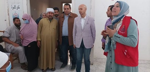 وكيل صحة الشرقية يتابع فعاليات المبادرات الرئاسية من الوحدة الصحية بطحلة بردين بالزقازيق