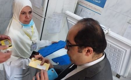 الدكتور محمد قنديل مشرف الوزارة على حملة التطعيم ضد مرض شلل الأطفال بمحافظة الشرقية