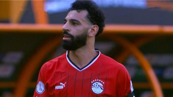 محمد صلاح يعود إلى ليفربول لإعادة تأهيله من الإصابة