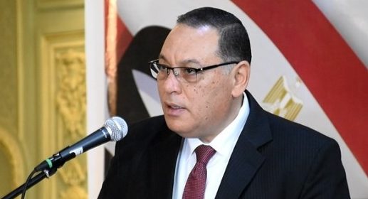 خلال شهر مارس الماضى ….ترخيص ( ٧٢٨ ) إعلان مخالف بمراكز ومدن محافظةالشرقية