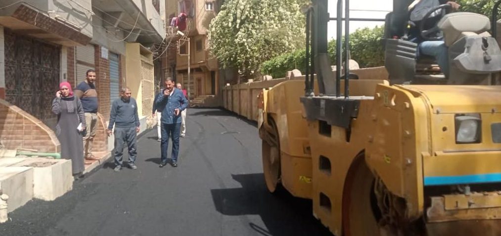 محافظ الشرقية يُتابع أعمال الرصف ورفع كفاءة عدد من الشوارع الداخلية بمدينة الإبراهيمية