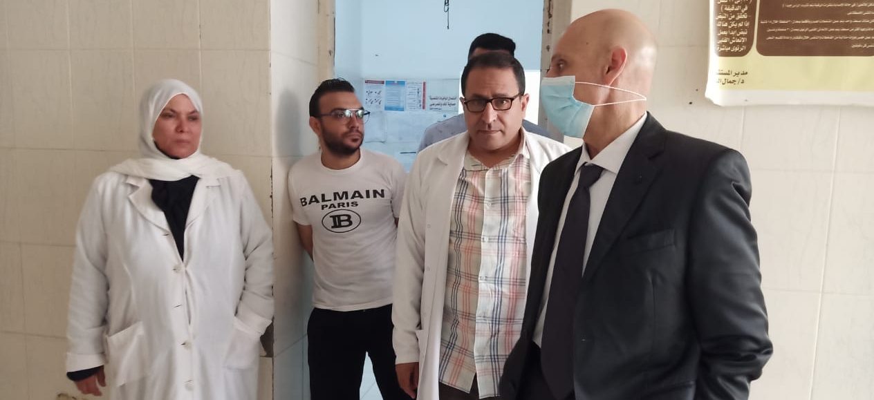 وكيل وزارة الصحة بالشرقية يتفقد سير العمل بمستشفى حميات الزقازيق
