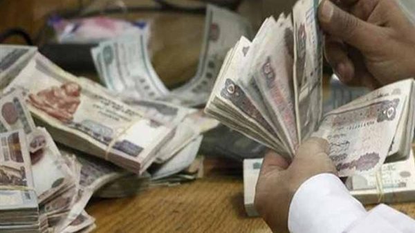 غدا.. بدء صرف رواتب أغسطس للعاملين في الجهاز الإداري للدولة