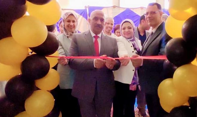 نائب رئيس جامعة الزقازيق لشئون التعليم والطلاب يفتتح معرض الفنون التشكيلية للطلاب