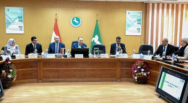 محافظ الشرقية يترأس إجتماع المجلس التنفيذي ويُشيد بمعدلات توريد القمح
