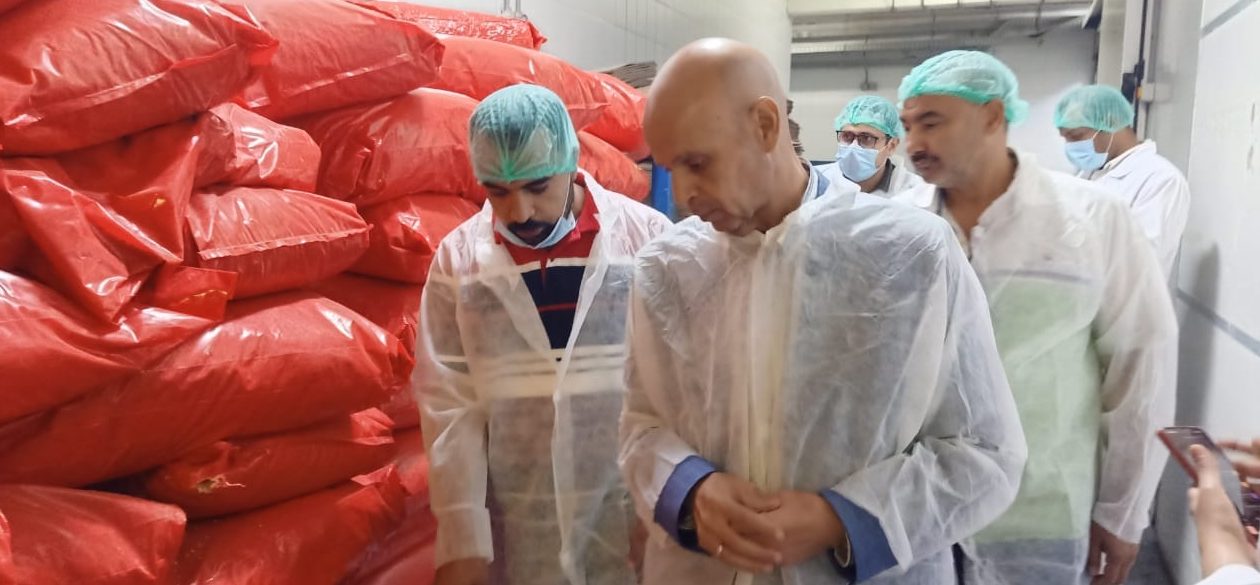 وكيل وزارة الصحة بالشرقية يقود حملة علي المنشآت الغذائية ببلبيس