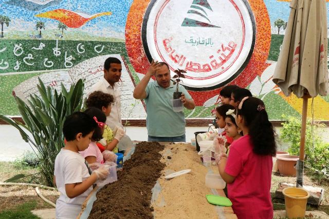 مكتبة مصر العامة بالزقازيق  تقدم أنشطة الرسم والحساب الذهنى والبرمجة