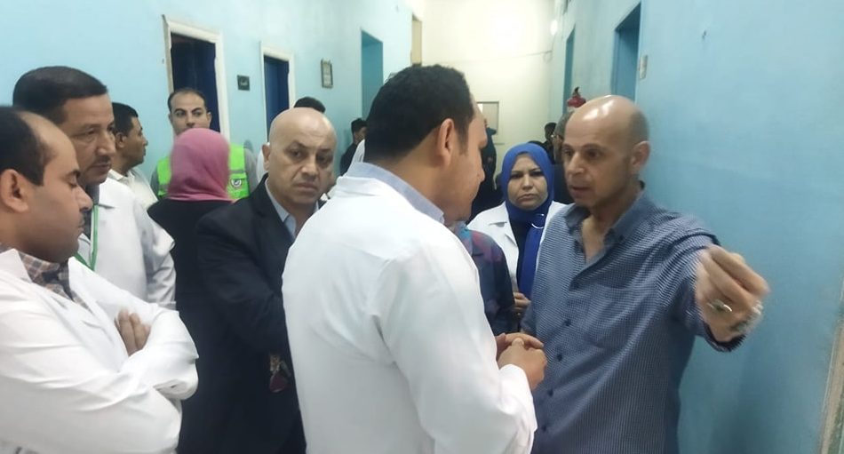وكيل وزارة الصحة بالشرقية يتفقد الخدمة الطبية بمستشفى كفر صقر المركزي