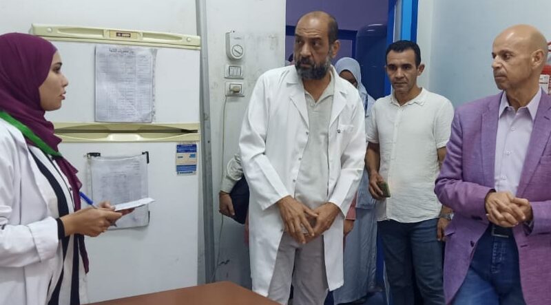 وكيل وزارة الصحة بالشرقية يتفقد الخدمات الطبية بمشتول السوق