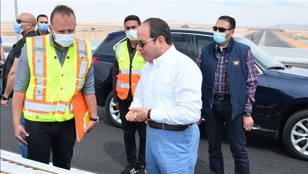 الرئيس السيسي يوجه بربط مطار العاصمة بطريق السويس