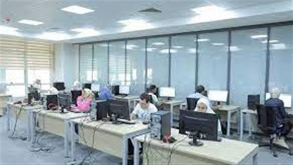 اليوم :انتهاء فترة التقديم لتسجيل رغبات طلاب الشهادات الفنية