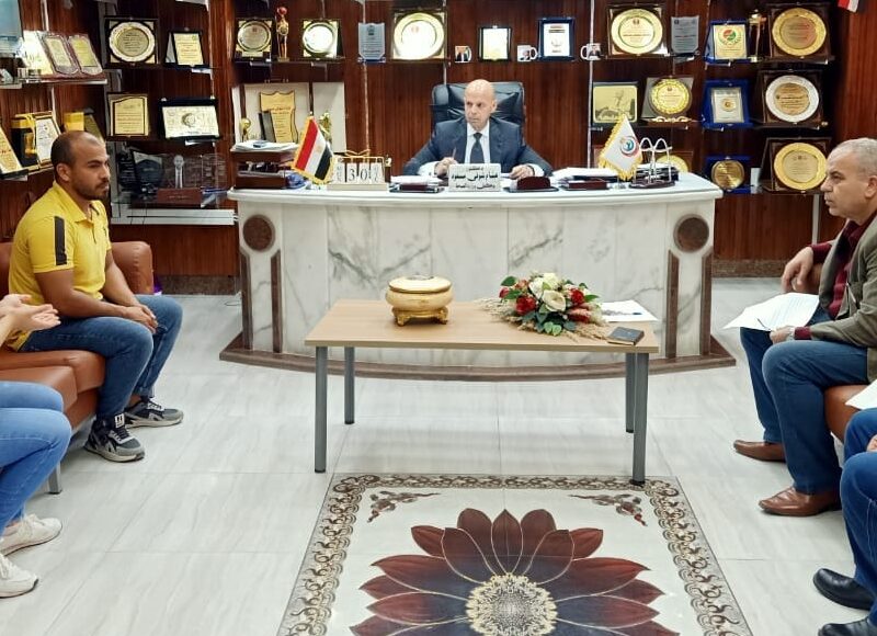 وكيل صحة الشرقية يجتمع بمديري الإدارات الفنية لمناقشة خطة تطوير منافذ تقديم الخدمة الطبية