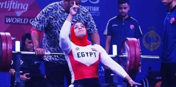 محافظ الشرقية يُهنئ ريحاب أحمد رضوان لحصولها على الميدالية الذهبية ببطولة العالم لرفع الاثقال