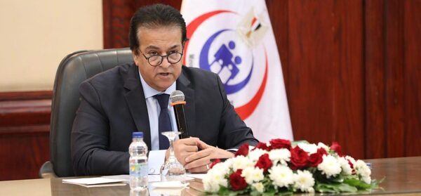 الصحة توحيد بروتوكولات علاج كورونا في كل المستشفيات