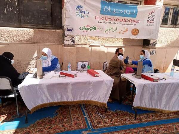 فحص 600 مواطن من الأولى بالرعاية ضمن المبادرة الرئاسية ” نور حياة ” فى الشرقية.