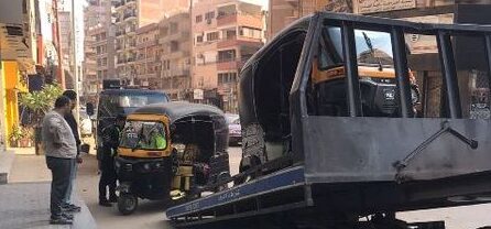 محافظ الشرقية ضبط ٢٠ توك توك مخالف بمدينة الزقازيق وتطبيق القانون على المخالفين