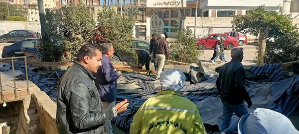 حملات مكبرة لرفع الإشغالات بمنطقتي فلل الجامعة والاستاد بمدينة الزقازيق