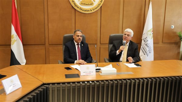عاشور: الجامعات الأهلية أصبحت داعمًا رئيسيًا لمنظومة التعليم العالي في مصر