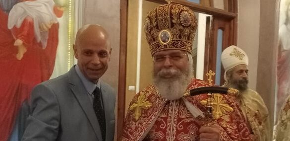 وكيل وزارة الصحة بالشرقية يتابع انتشار الفرق الطبية بالكنائس ويقدم التهنئة للأخوة الأقباط