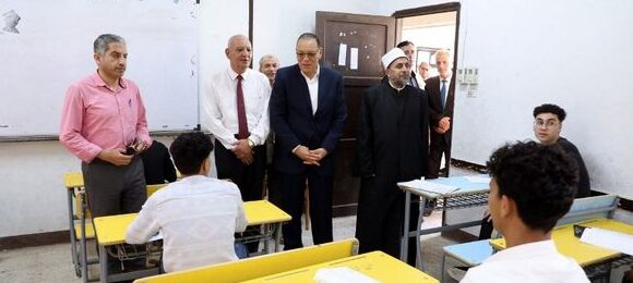 محافظ الشرقية يتفقد لجان امتحانات الثانوية الأزهرية للعام الدراسي 2023 / 2024