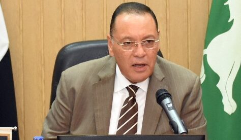 محافظ الشرقية يطمئن علي استعدادات مديرية التعليم لاستقبال امتحانات الثانوية العامة