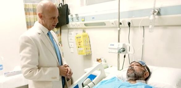 وكيل صحة الشرقية يطمئن علي الحالة الصحية لمراقب مكتب فحص المشتغلين بالأغذية بالعاشر