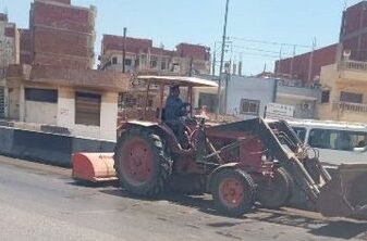 محافظ الشرقية : تكثيف حملات النظافة وغلق المعابر العشوائية بطريق بلبيس الزقازيق