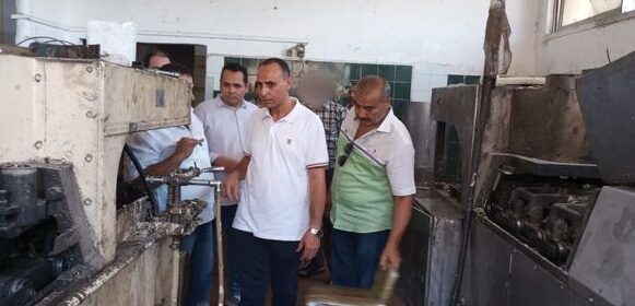 وكيل صحة الشرقية يترأس حملة على المنشآت الغذائية بالعاشر وضبط وإعدام أكثر من ٥ طن أغذية
