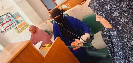 قافلة أبوطاحون بأولاد صقر تقدم الخدمة لأكثر من ١٨٠٠ مريض وإحالة ٤ حالات لإجراء عمليات جراحية