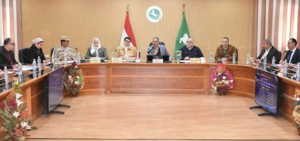 محافظ الشرقية يكلف مديري المديريات الخدمية بتوفير الخدمات والمساعدات اللازمة إستجابة لشكاوى المواطنين