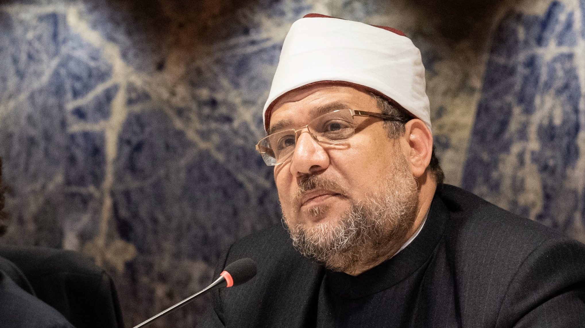 الأوقاف عن حظر الهواتف بمقر الوزارة الجديد: وقت الموظف بالعمل ملك الدولة