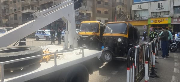 ضبط ٥٠ مركبة توكتوك غير مرخصة والمخالفة لخطوط السير بمدينة الزقازيق